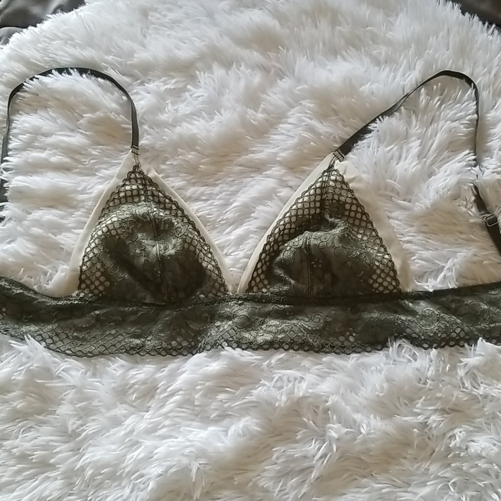 Lace olive bralette ($2 w/bundle)